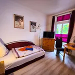 Feriendomizil شقة